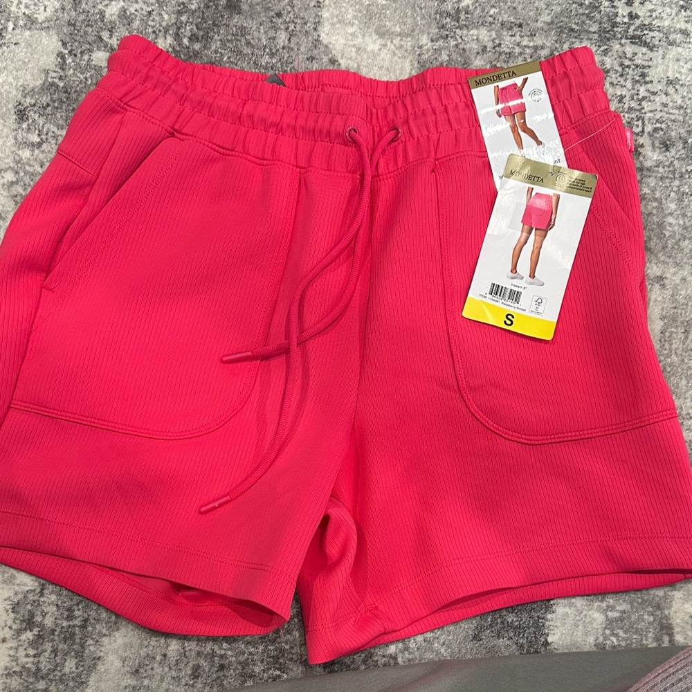 NWT Mondetta soft ribbed active shorts